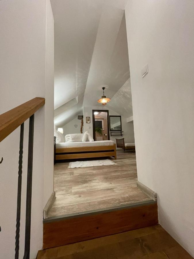 Ferienwohnung Apartament Yannis Alba Iulia Exterior foto