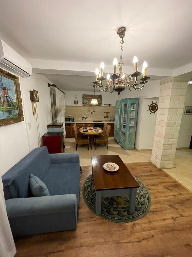Ferienwohnung Apartament Yannis Alba Iulia Exterior foto