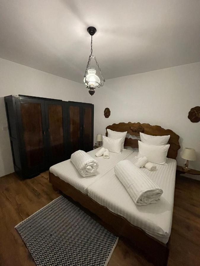 Ferienwohnung Apartament Yannis Alba Iulia Exterior foto